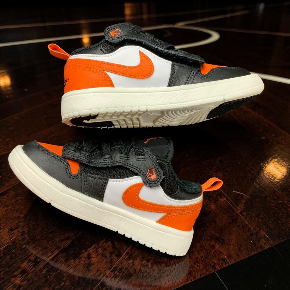 Nike Air Jordan 1 Low Alt TD Black Orange Toddler Shoes 11C DR9748-081 EUC
